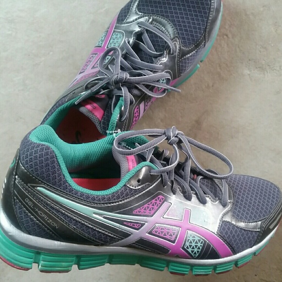 Aasics Shoes - Women's Aasics Gel Horizon Sz 10